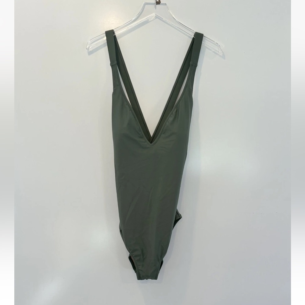 NWT J. Crew Green High Support Cross Back One Piece Swimsuit Womens Size 14 - Picture 3 of 8